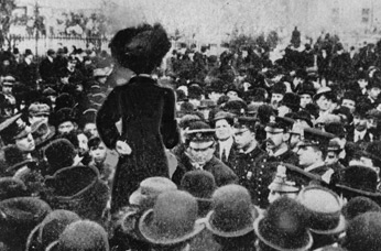 A mass meeting of shirtwaist strikers and their supporters at Rutgers Square, December 4, 1909